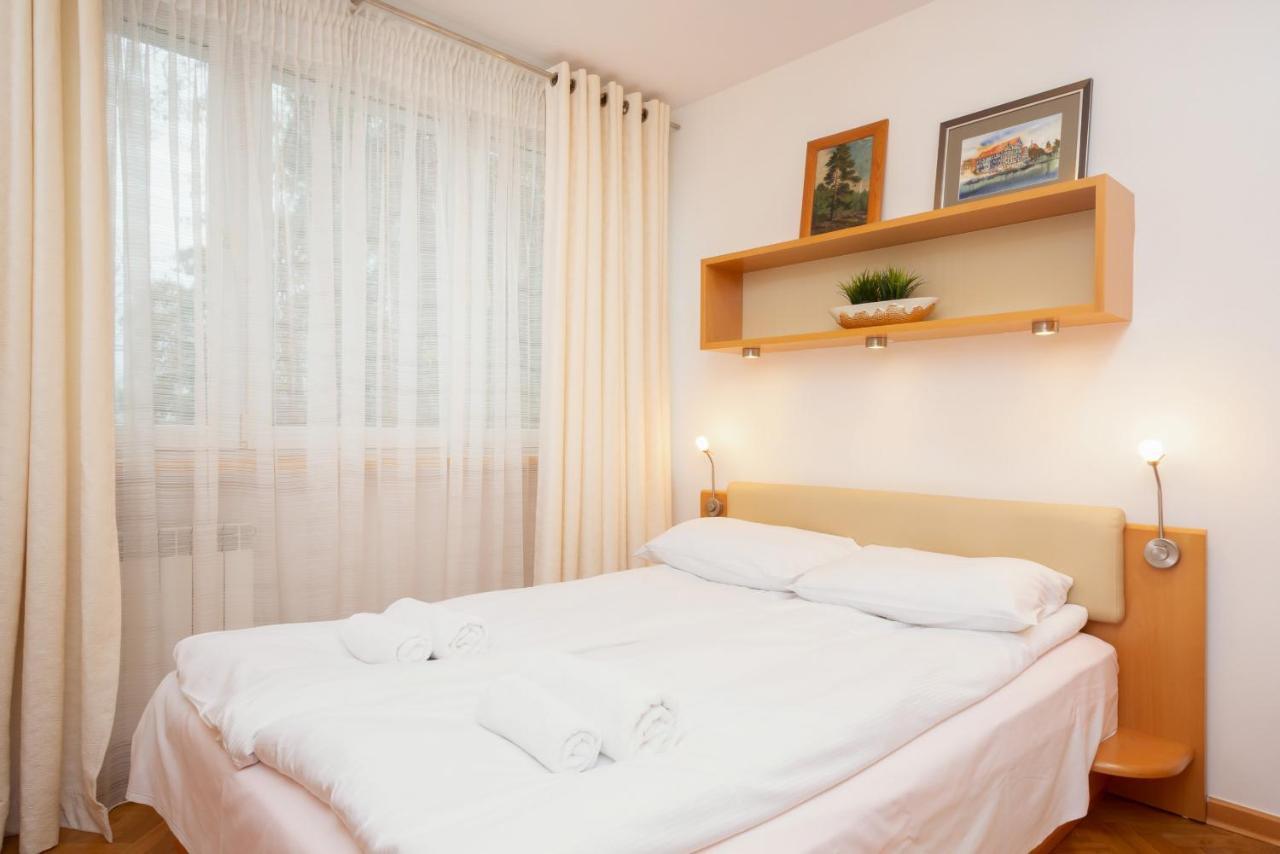 Two-Bedroom Family Apartment Esperanto Next To Klif By Noclegi Renters Warsaw Ngoại thất bức ảnh